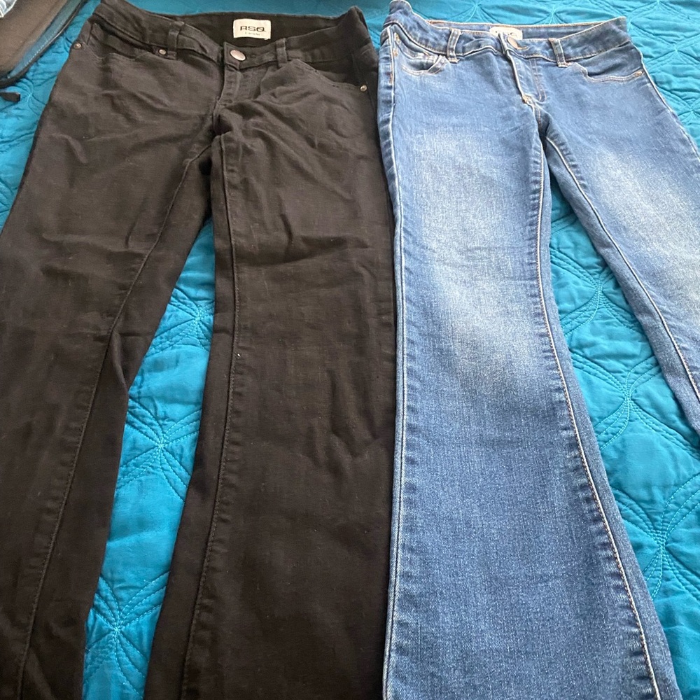 RSQ FROM TILLYS FLARE JEANS